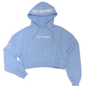 Call Her Daddy i am unwell Cropped Hoodie Light Blue